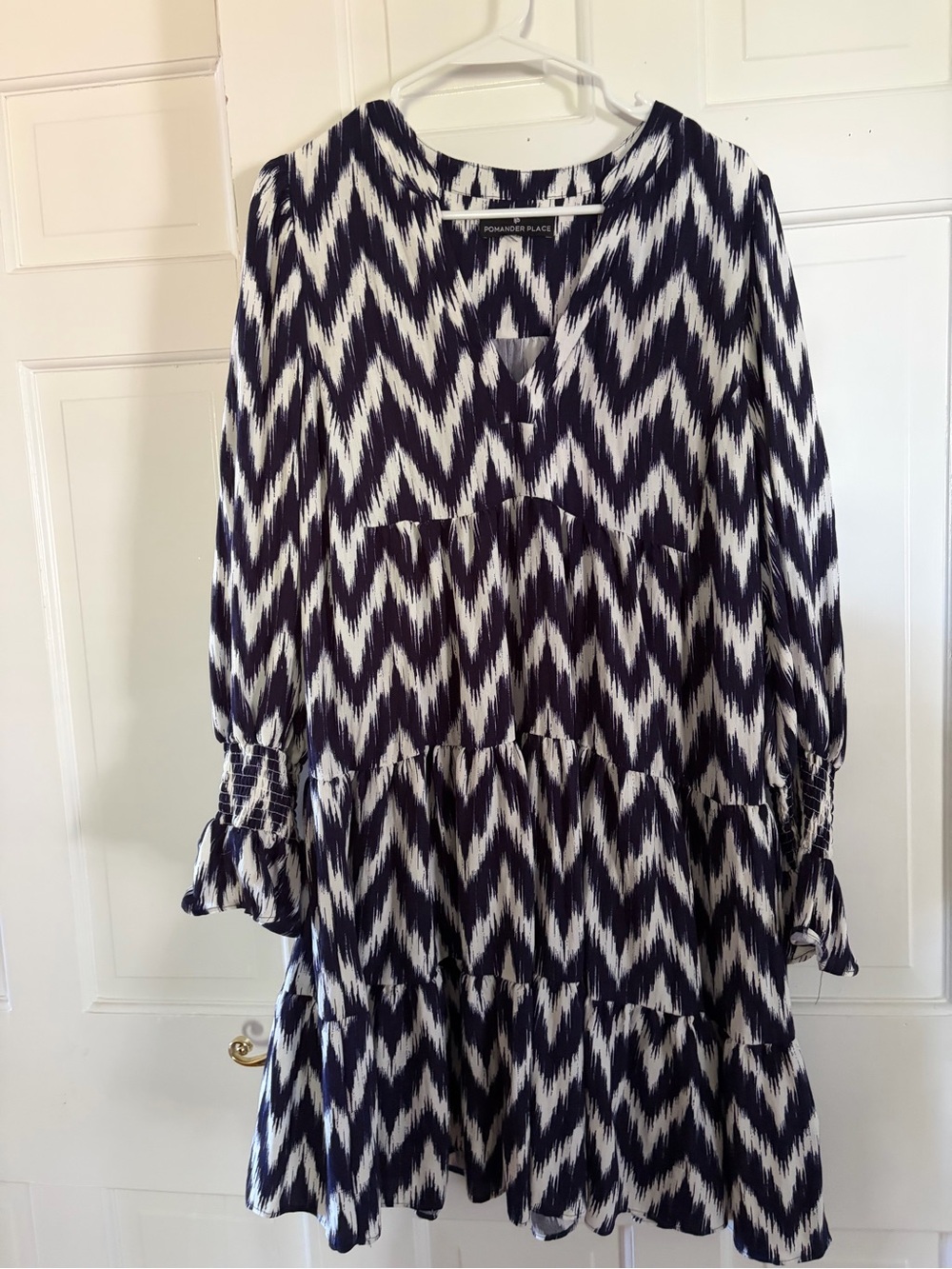 Pomander Place Navy and White Ikat Tiered Long Sleeve Dress size L